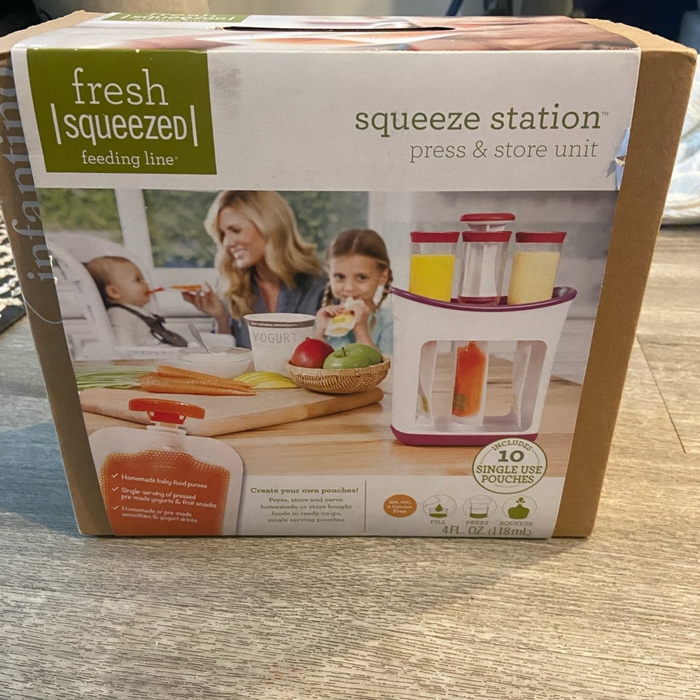 Infantino Red Kitchen Food Storage Station